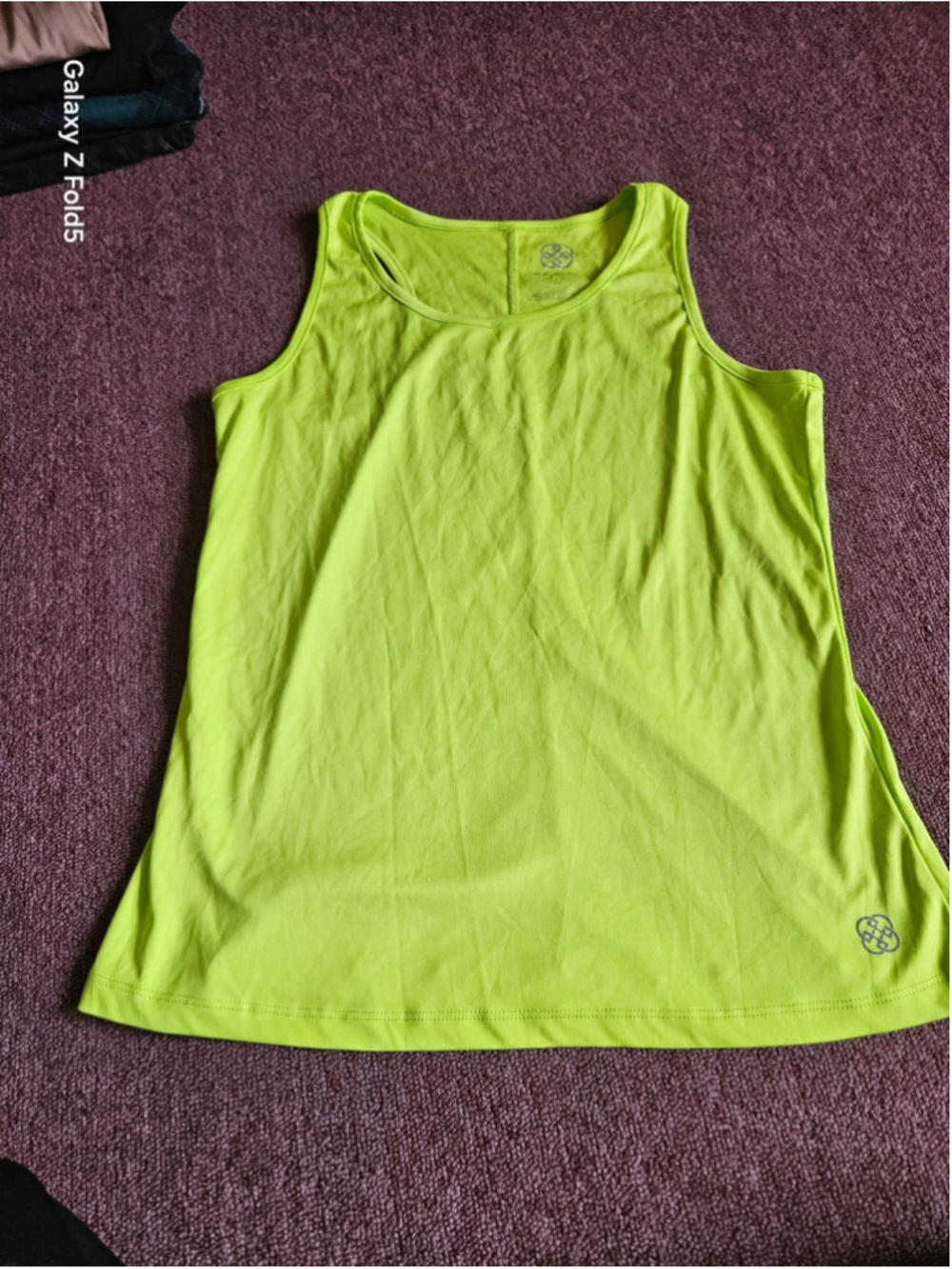 Daisy tank top. Womans small